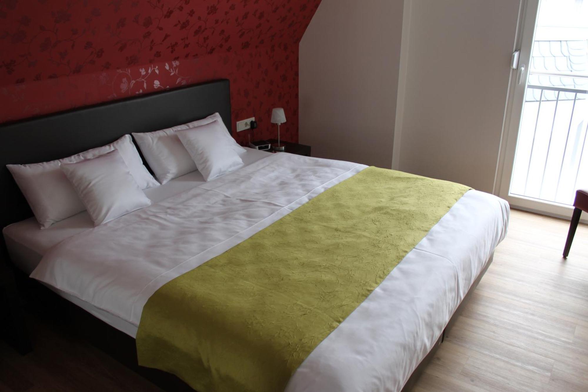 Feriendomizil Am Lindenplatz Hotel Bullay Kültér fotó
