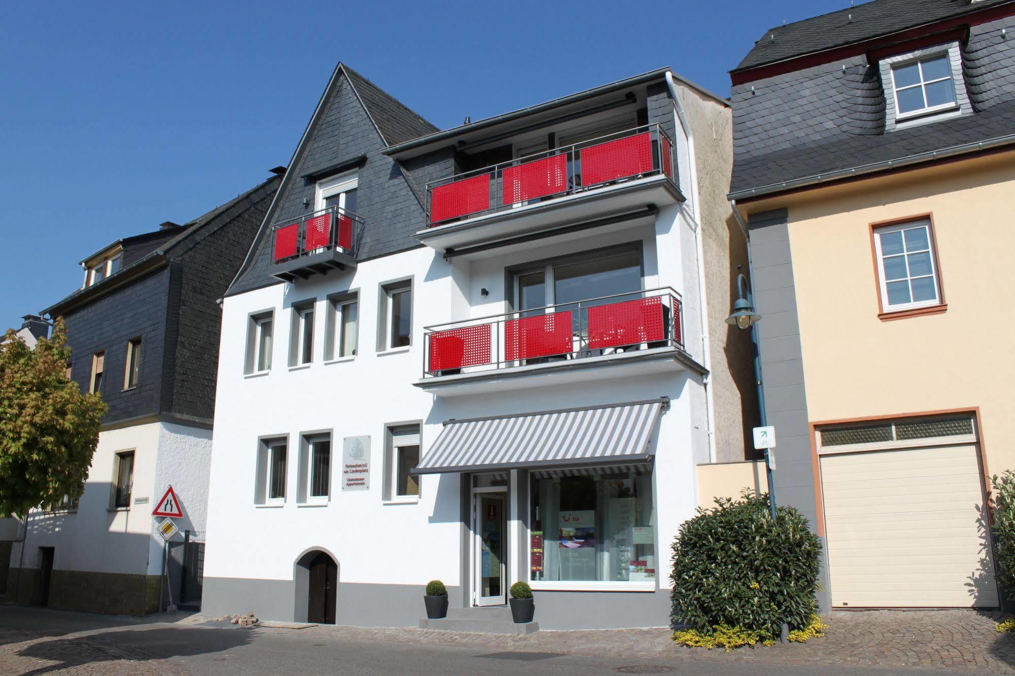 Feriendomizil Am Lindenplatz Hotel Bullay Kültér fotó