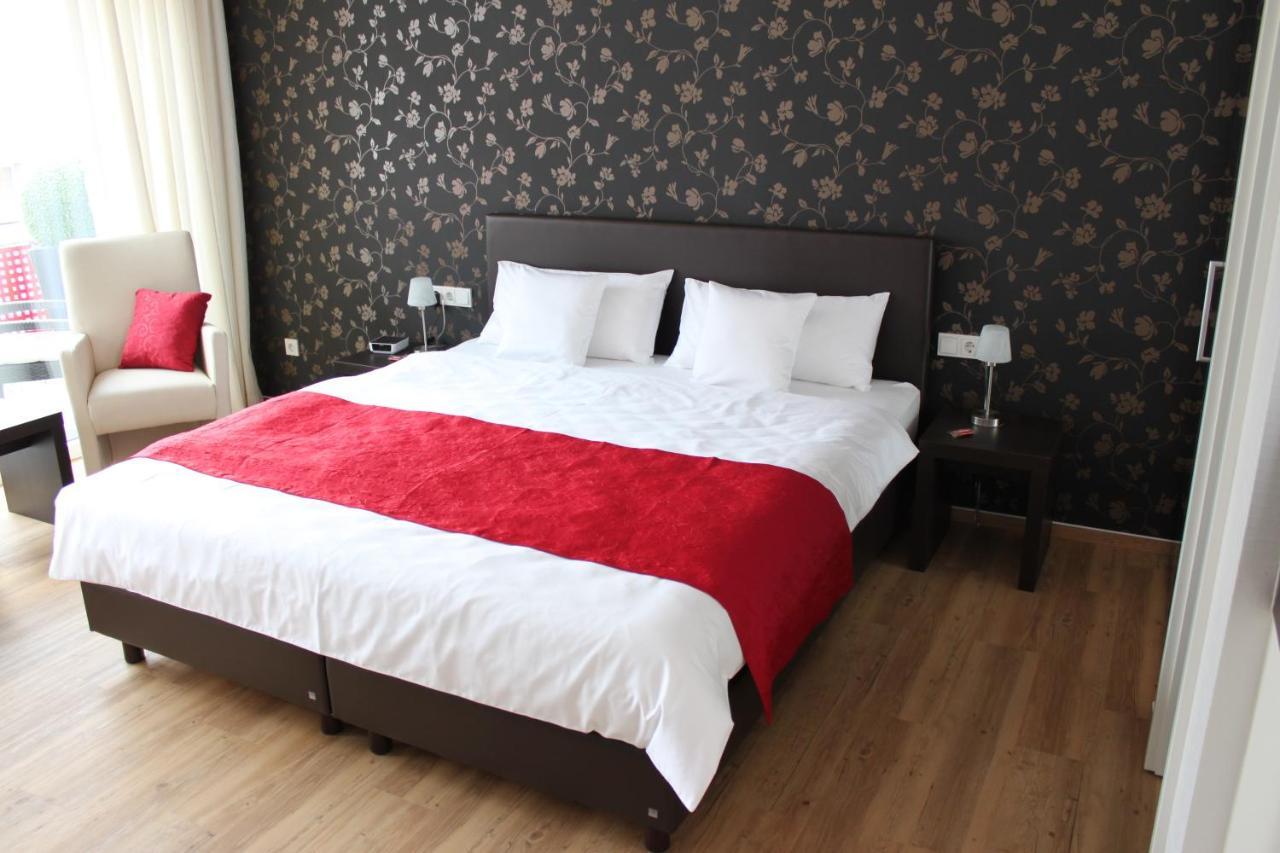 Feriendomizil Am Lindenplatz Hotel Bullay Kültér fotó