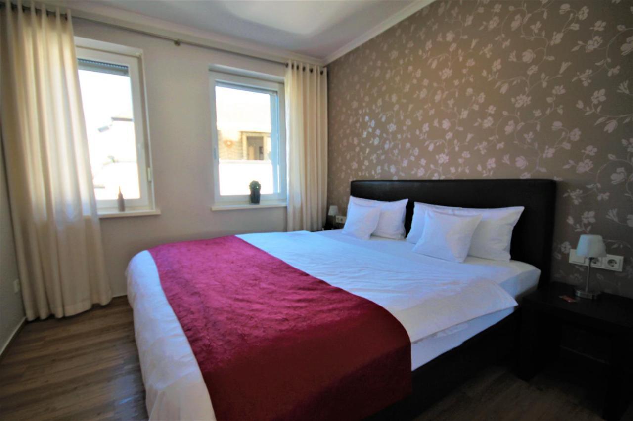 Feriendomizil Am Lindenplatz Hotel Bullay Kültér fotó
