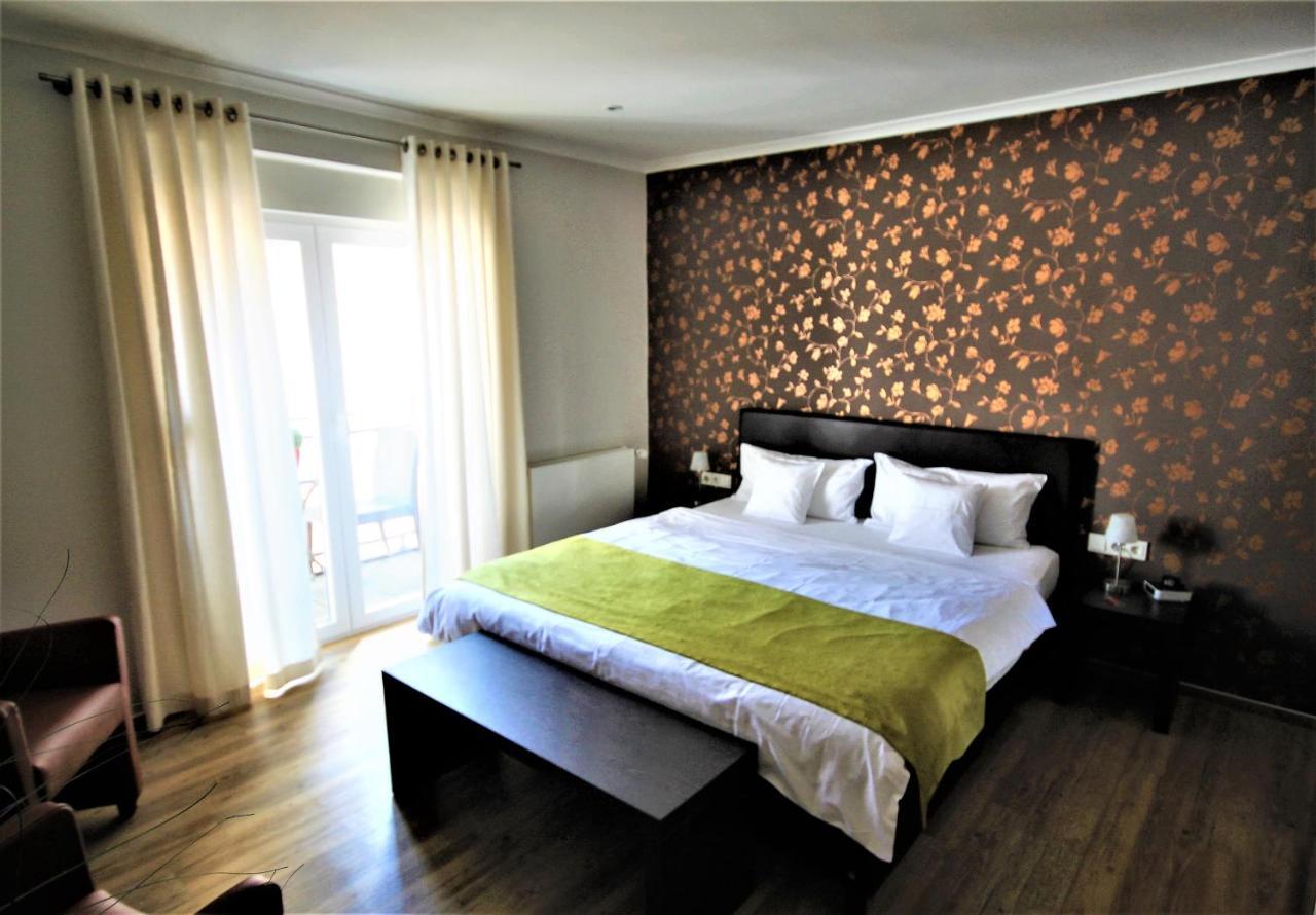 Feriendomizil Am Lindenplatz Hotel Bullay Kültér fotó