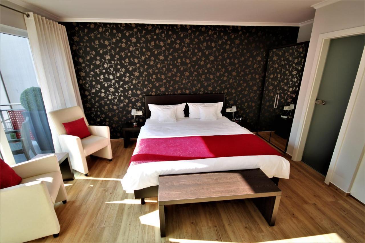 Feriendomizil Am Lindenplatz Hotel Bullay Kültér fotó
