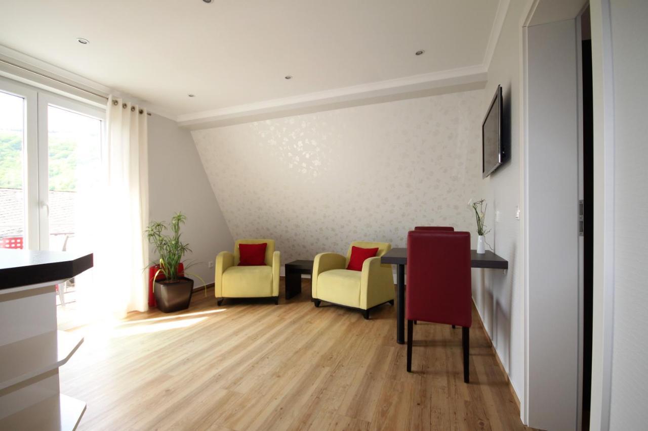 Feriendomizil Am Lindenplatz Hotel Bullay Kültér fotó