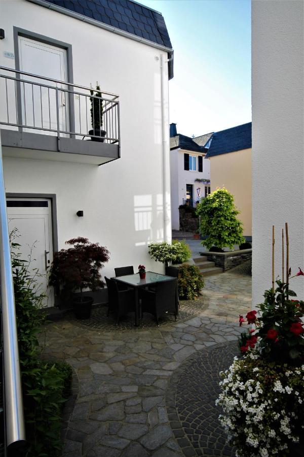 Feriendomizil Am Lindenplatz Hotel Bullay Kültér fotó