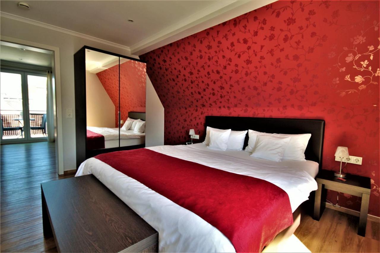 Feriendomizil Am Lindenplatz Hotel Bullay Kültér fotó