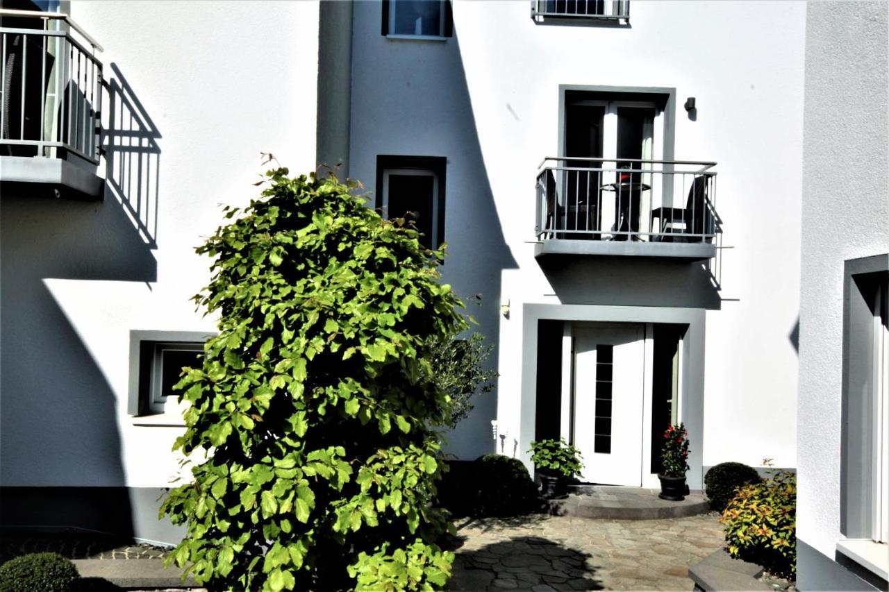 Feriendomizil Am Lindenplatz Hotel Bullay Kültér fotó