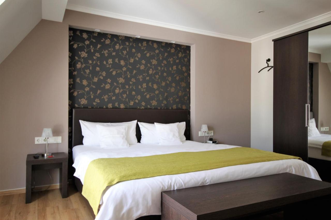 Feriendomizil Am Lindenplatz Hotel Bullay Kültér fotó